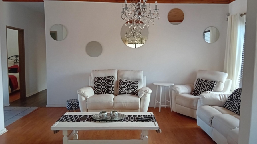 4 Bedroom Property for Sale in Parkersdorp Western Cape